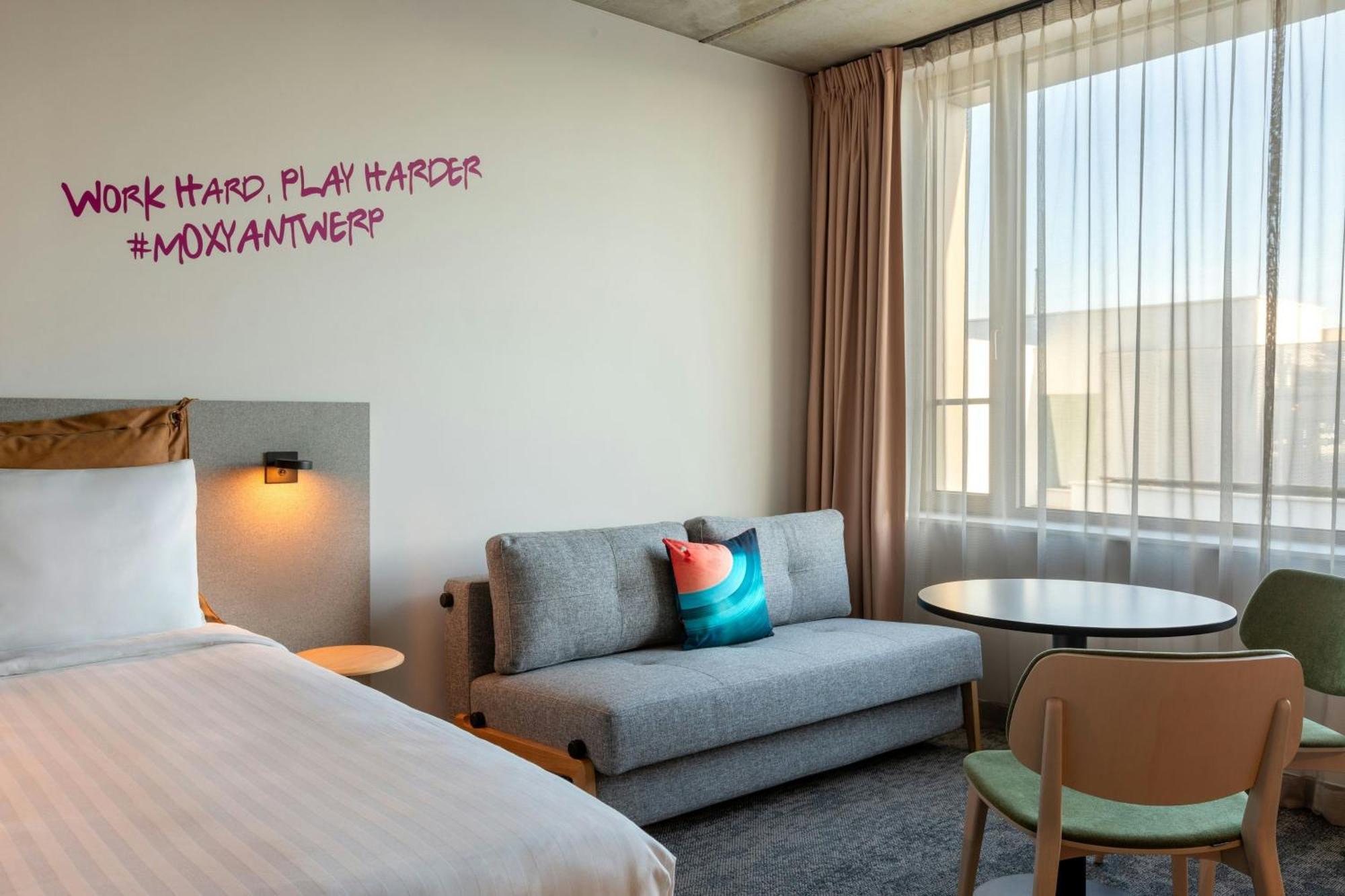 Hotel Moxy *
